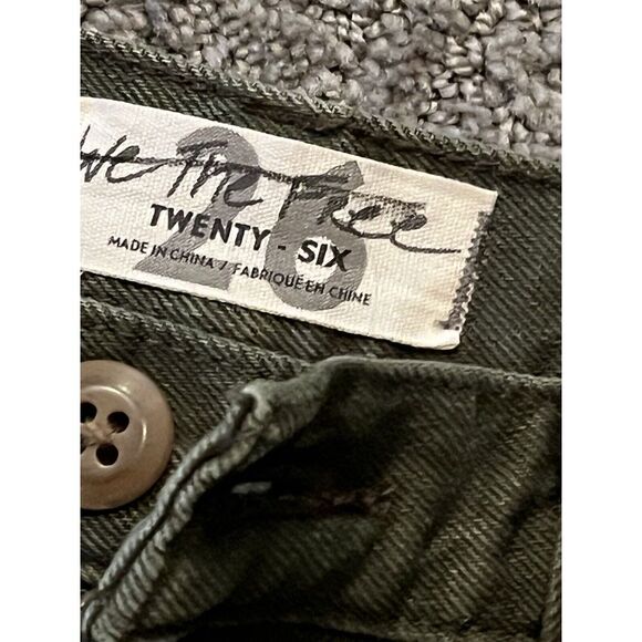 Free People 26 Army Green Denim Shorts (O) - Picture 1 of 5